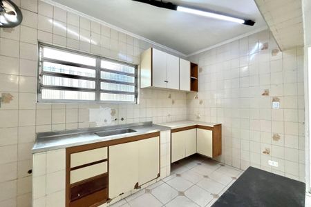 Casa à venda com 287m², 4 quartos e 8 vagas Casa à venda com 287m², 4 quartos e 8 vagasCozinha