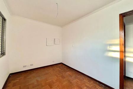 Casa à venda com 287m², 4 quartos e 8 vagas Casa à venda com 287m², 4 quartos e 8 vagasQuarto 3