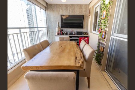 Apartamento à venda com 80m², 3 quartos e 2 vagasVaranda