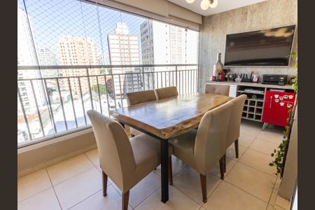 Apartamento à venda com 80m², 3 quartos e 2 vagasVaranda