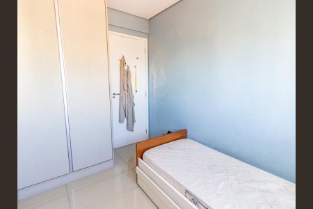 Apartamento à venda com 80m², 3 quartos e 2 vagasQuarto