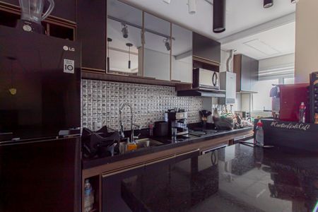 Apartamento à venda com 53m², 2 quartos e 2 vagas Apartamento à venda com 53m², 2 quartos e 2 vagasCozinha e Área de Serviço
