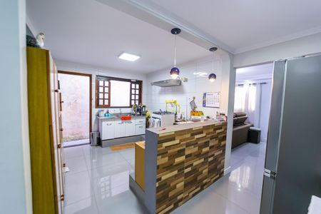 Casa à venda com 141m², 4 quartos e 2 vagas Casa à venda com 141m², 4 quartos e 2 vagasCozinha