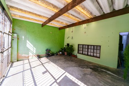 Casa à venda com 141m², 4 quartos e 2 vagas Casa à venda com 141m², 4 quartos e 2 vagasGaragem