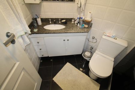 Apartamento para alugar com 166m², 4 quartos e 4 vagasBanheiro do Quarto 1