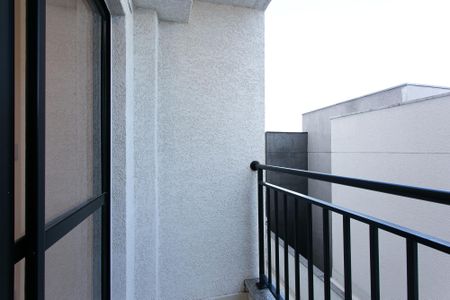 Apartamento para alugar com 36m², 1 quarto e 1 vaga Apartamento para alugar com 36m², 1 quarto e 1 vagaVaranda