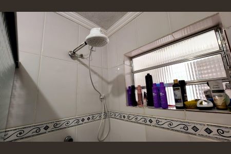 Casa à venda com 142m², 4 quartos e 4 vagasBanheiro 2