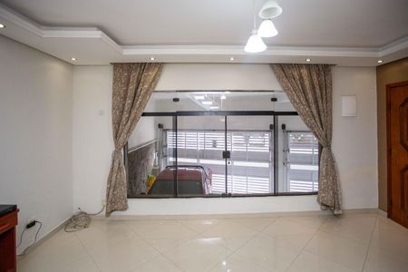 Casa à venda com 272m², 4 quartos e 3 vagasSala