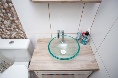 Casa à venda com 272m², 4 quartos e 3 vagasBanheiro 1