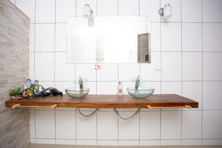 Casa à venda com 272m², 4 quartos e 3 vagasBanheiro da Suíte