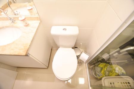 Apartamento à venda com 62m², 2 quartos e 1 vagaBanheiro Social