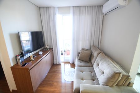 Apartamento à venda com 62m², 2 quartos e 1 vagaSala