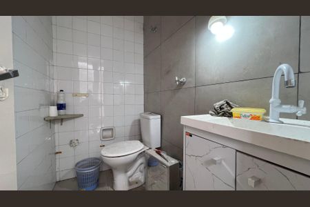 Apartamento para alugar com 37m², 1 quarto e 2 vagas Apartamento para alugar com 37m², 1 quarto e 2 vagasBanheiro