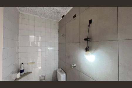 Apartamento para alugar com 37m², 1 quarto e 2 vagas Apartamento para alugar com 37m², 1 quarto e 2 vagasBanheiro