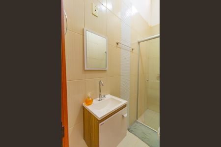 Casa à venda com 84m², 2 quartos e 2 vagasBanheiro da Suíte 1