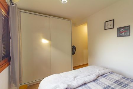 Casa à venda com 84m², 2 quartos e 2 vagasSuíte 2