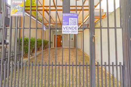 Casa à venda com 84m², 2 quartos e 2 vagasPlaca instalada