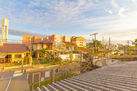 Casa à venda com 84m², 2 quartos e 2 vagasVista da Suíte 1