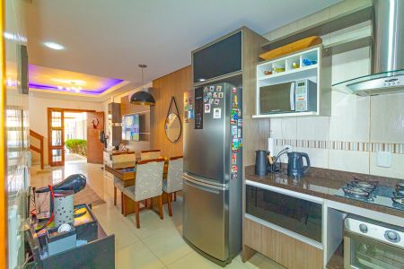 Casa à venda com 84m², 2 quartos e 2 vagasCozinha