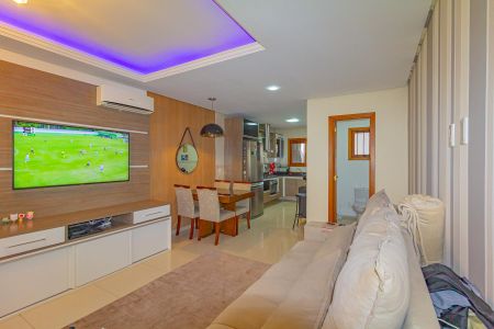 Casa à venda com 84m², 2 quartos e 2 vagasSala