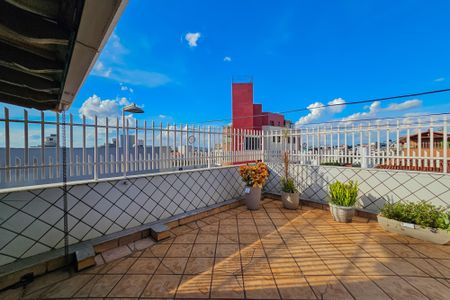 Apartamento à venda com 180m², 4 quartos e 4 vagas Apartamento à venda com 180m², 4 quartos e 4 vagasCobertura