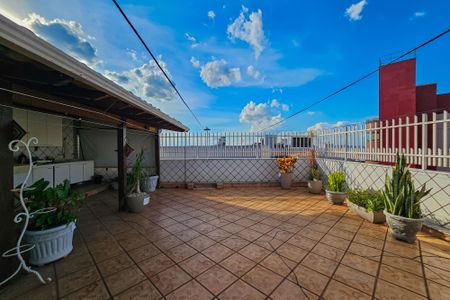 Apartamento à venda com 180m², 4 quartos e 4 vagas Apartamento à venda com 180m², 4 quartos e 4 vagasCobertura