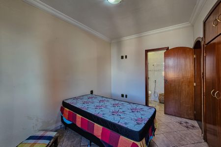 Apartamento à venda com 180m², 4 quartos e 4 vagas Apartamento à venda com 180m², 4 quartos e 4 vagasSuíte