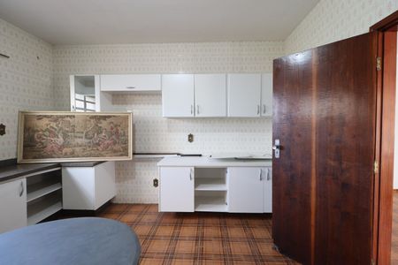 Casa para alugar com 241m², 6 quartos e 4 vagasCozinha