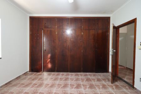 Casa para alugar com 241m², 6 quartos e 4 vagasSuíte