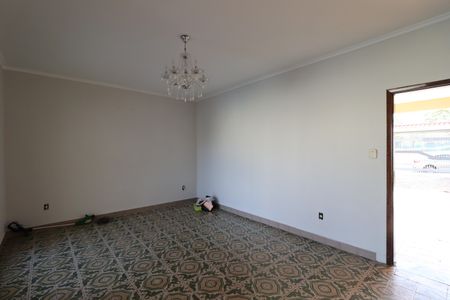 Casa para alugar com 241m², 6 quartos e 4 vagasSala 1