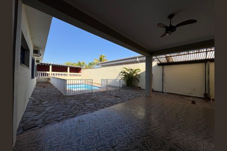 Casa para alugar com 241m², 6 quartos e 4 vagasPiscina