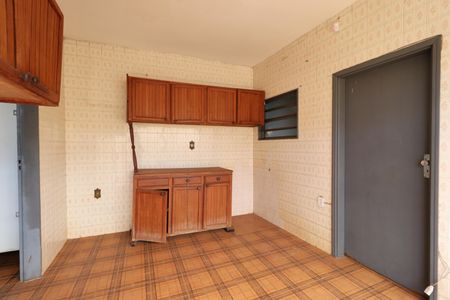 Casa para alugar com 241m², 6 quartos e 4 vagasÁrea de Serviço