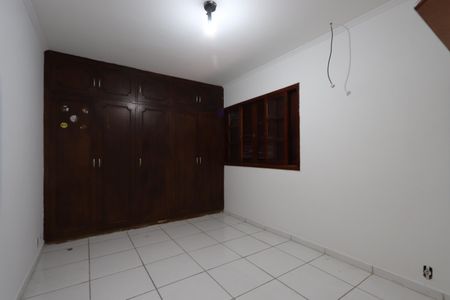 Casa para alugar com 200m², 4 quartos e 2 vagasQuarto 1