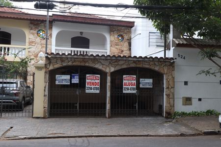Casa para alugar com 200m², 4 quartos e 2 vagasFachada