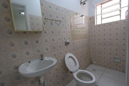 Casa para alugar com 200m², 4 quartos e 2 vagasBanheiro de Serviço