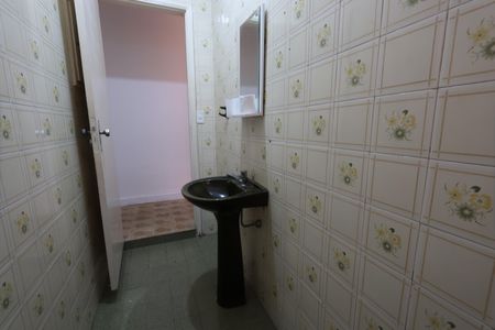 Casa para alugar com 200m², 4 quartos e 2 vagasLavabo