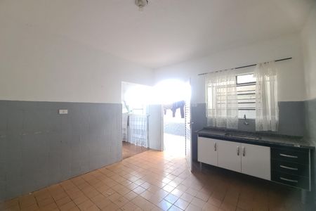 Casa para alugar com 50m², 1 quarto e 1 vaga Casa para alugar com 50m², 1 quarto e 1 vagaCozinha