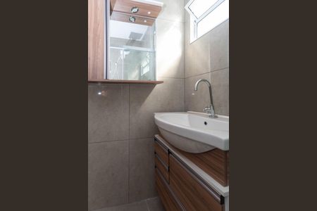 Casa para alugar com 220m², 3 quartos e 3 vagasBanheiro Social