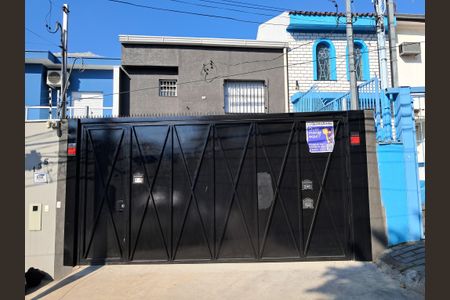 Casa para alugar com 220m², 3 quartos e 3 vagasFachada