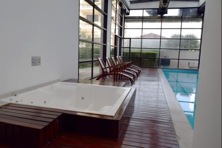 Studio à venda com 42m², 1 quarto e 1 vagaPiscina coberta