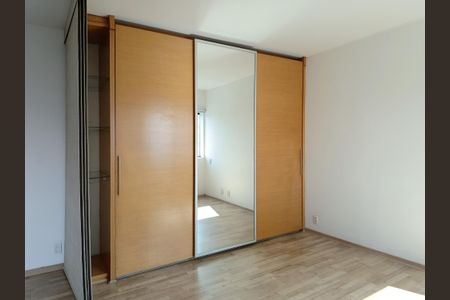 Studio à venda com 42m², 1 quarto e 1 vaga Studio à venda com 42m², 1 quarto e 1 vagaStudio