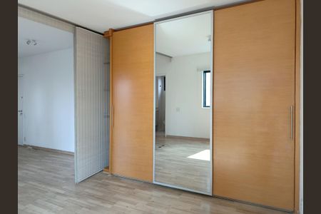 Studio à venda com 42m², 1 quarto e 1 vaga Studio à venda com 42m², 1 quarto e 1 vagaStudio