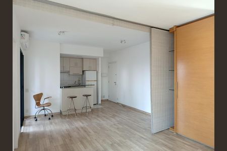 Studio à venda com 42m², 1 quarto e 1 vaga Studio à venda com 42m², 1 quarto e 1 vagaStudio