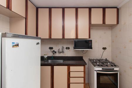 Apartamento à venda com 62m², 2 quartos e 1 vaga Apartamento à venda com 62m², 2 quartos e 1 vagaCozinha e Área de Serviço