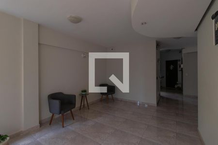 Apartamento à venda com 62m², 2 quartos e 1 vaga Apartamento à venda com 62m², 2 quartos e 1 vagaHall social