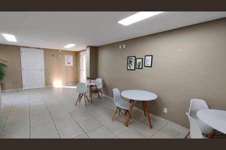 Apartamento para alugar com 46m², 2 quartos e 1 vagaÁrea comum - Salão de Festas