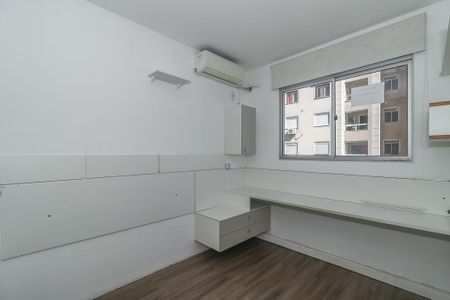 Quarto Suíte de apartamento para alugar com 2 quartos, 56m² em Morro Santana, Porto Alegre
