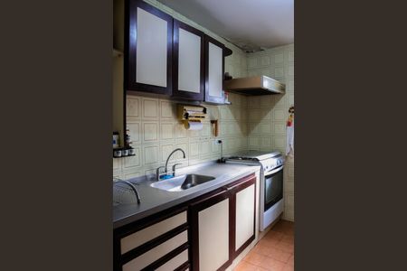 Casa para alugar com 2000m², 3 quartos e 10 vagas Casa para alugar com 2000m², 3 quartos e 10 vagasCozinha