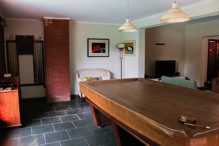 Casa para alugar com 2000m², 3 quartos e 10 vagas Casa para alugar com 2000m², 3 quartos e 10 vagasSala