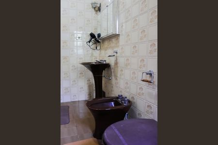 Casa para alugar com 2000m², 3 quartos e 10 vagas Casa para alugar com 2000m², 3 quartos e 10 vagasBanheiro